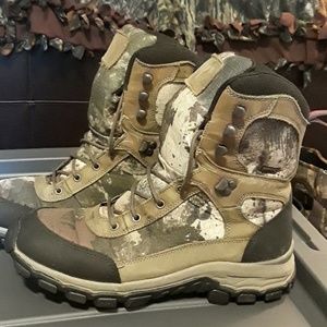 Cabela's non-insulated hiking/hunting boots